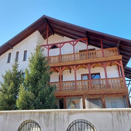 Pensiunea Vera Rîşnov Ngoại thất bức ảnh