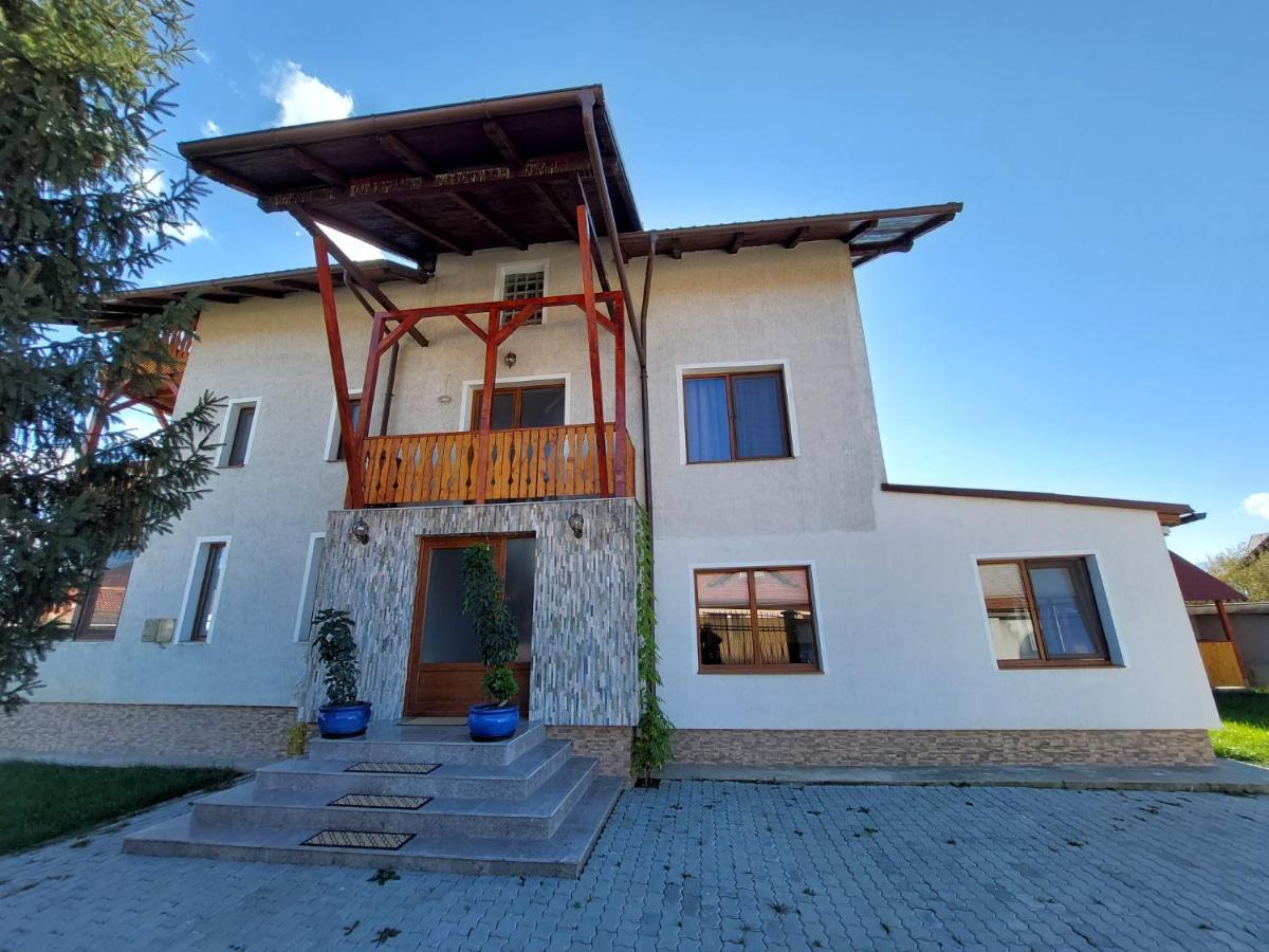 Pensiunea Vera Rîşnov Ngoại thất bức ảnh